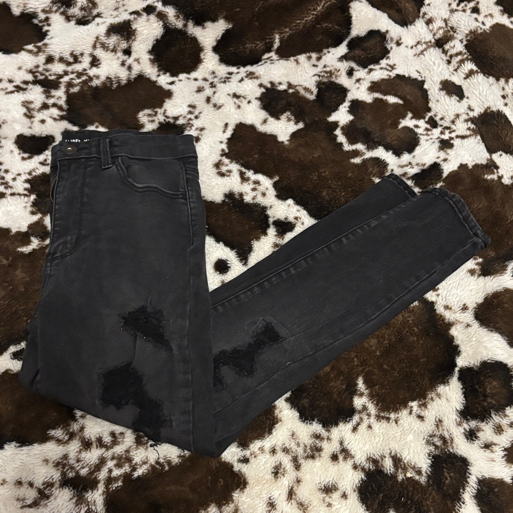 Classic Black Women's Skinny Jeans